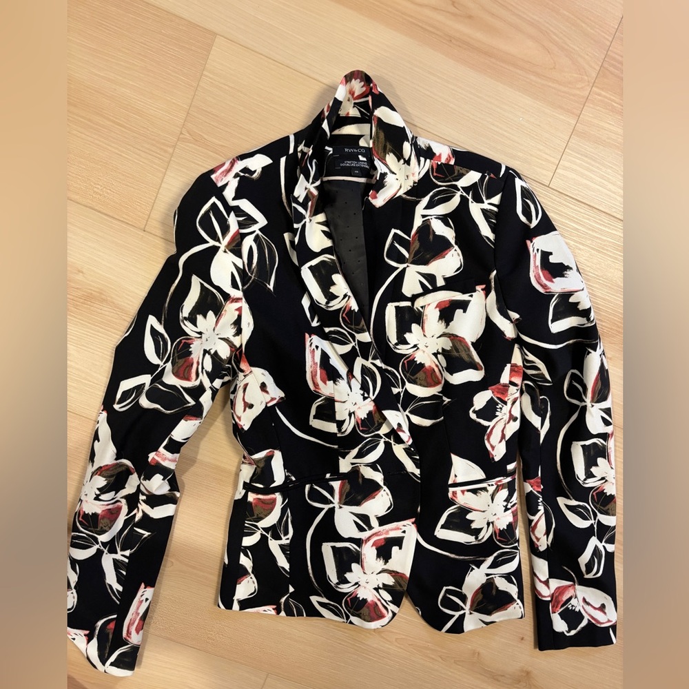RW&CO Black and Cream Patterned Blazer